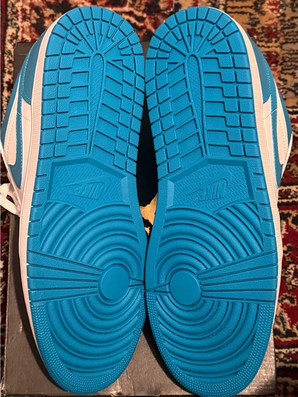 Jordan low top